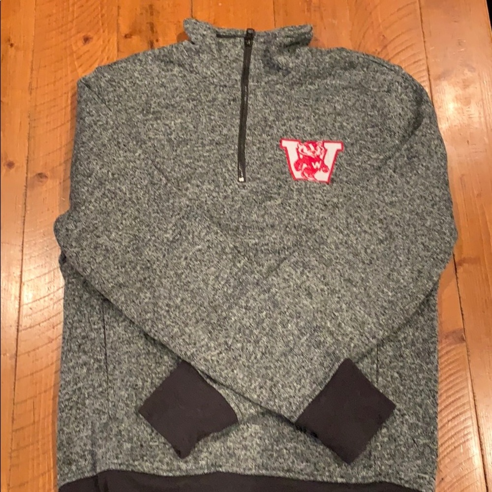 Wisconsin Badgers Quarter Zip sweater/sweatshirt